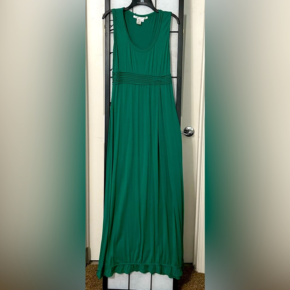 Green Sleeveless Maxi